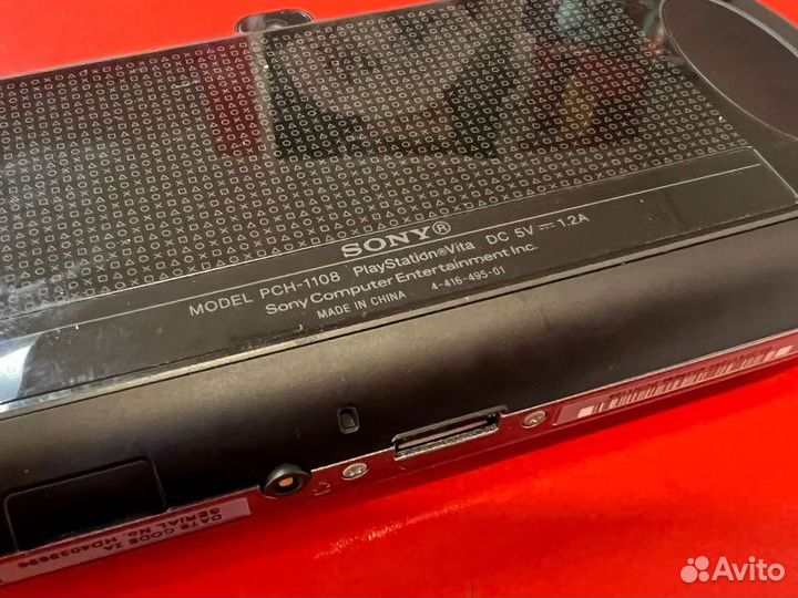 Игровая приставка - PlayStation PS vita PCH-1108