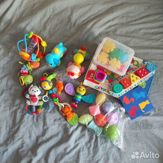 Детские игрушки до 1 года пакетом