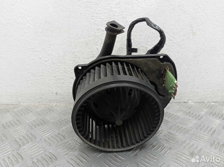 Моторчик печки Hummer H3 2008 11212001