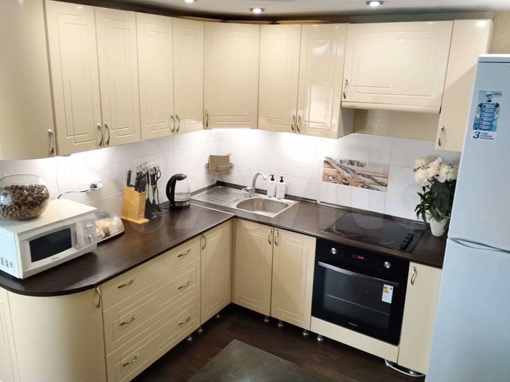 2-к. квартира, 64 м², 4/4 эт.