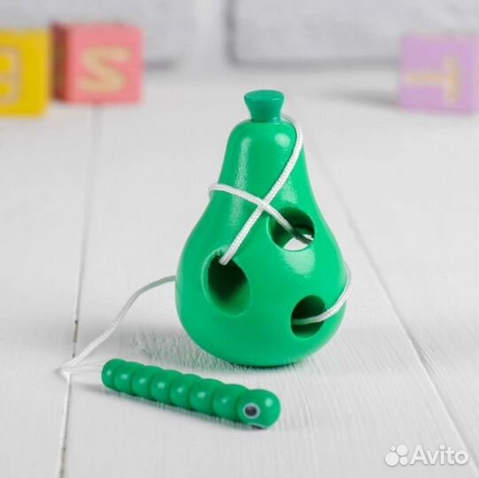 Развивающая игра шнуровка «Груша с червячком»