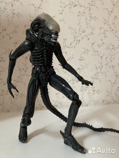 Фигурка Чужой Alien от Neca