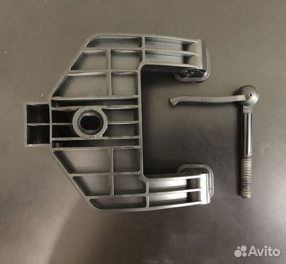 Игровой руль Hori с педалями +игра PC/PS4/PS3