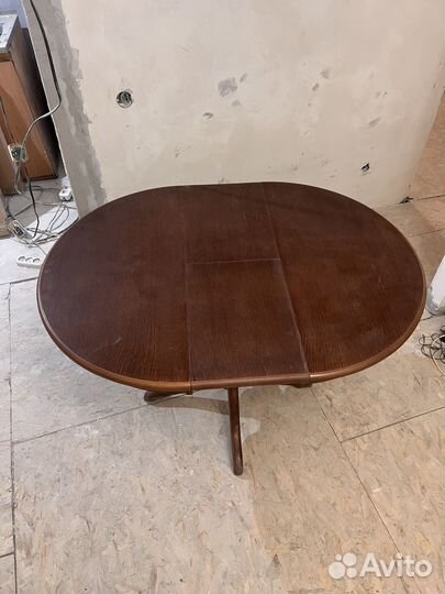 Кухонный стол