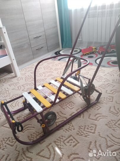 Детские санки с колесами