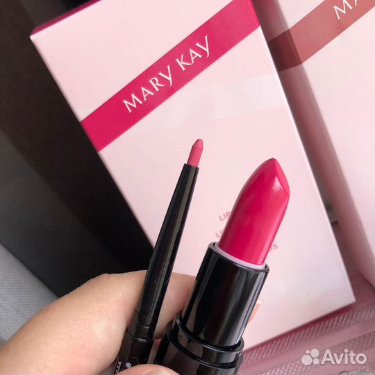 Помада + карандаш для губ. Mary kay