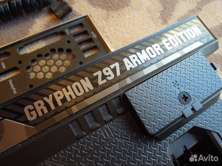 Core i5-5675C Broadwell \ Asus Gryphon Z97 Armor