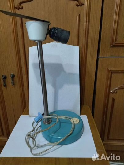 Светильник настольный без рассеивателя 