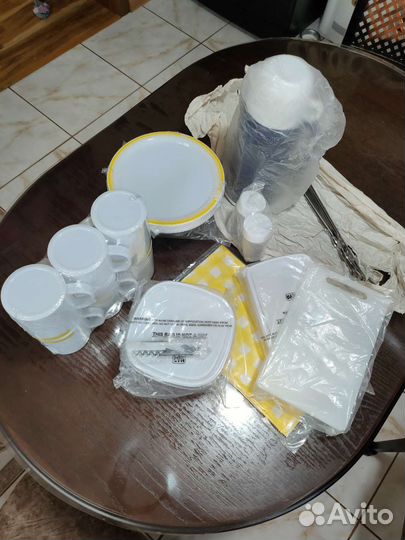 Набор посуды для пикника (46 предметов)