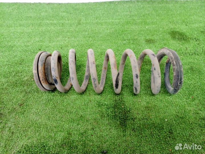 Пружина подвески задняя Hyundai Sonata 6 sedan 2