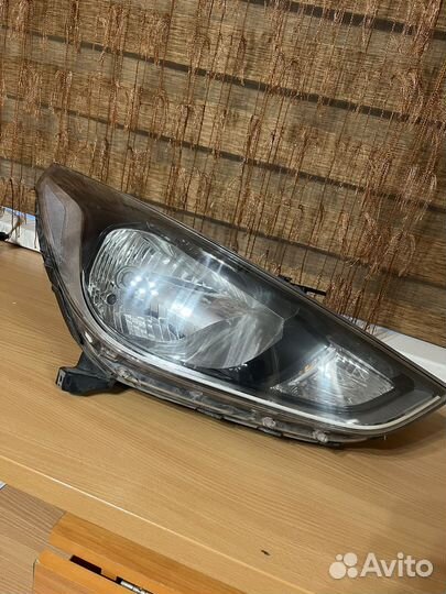 Фара на hyundai solaris оригинальная