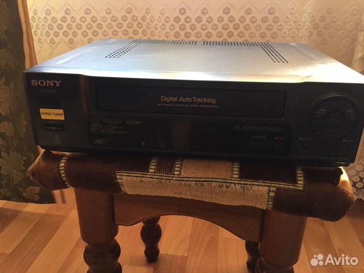 Видеомагнитофон