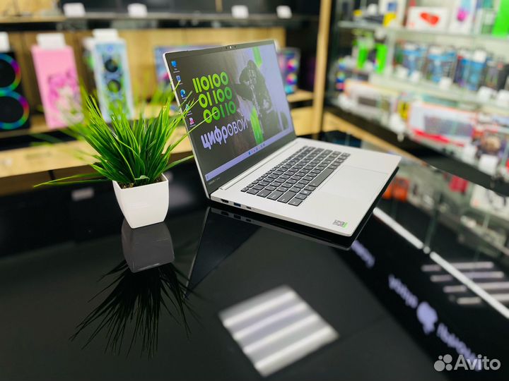 Мощный ноутбук Infinix Intel N5100/DDR4-8/SSD-256