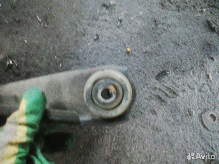 Рычаг передний левый renault sandero stepway 1