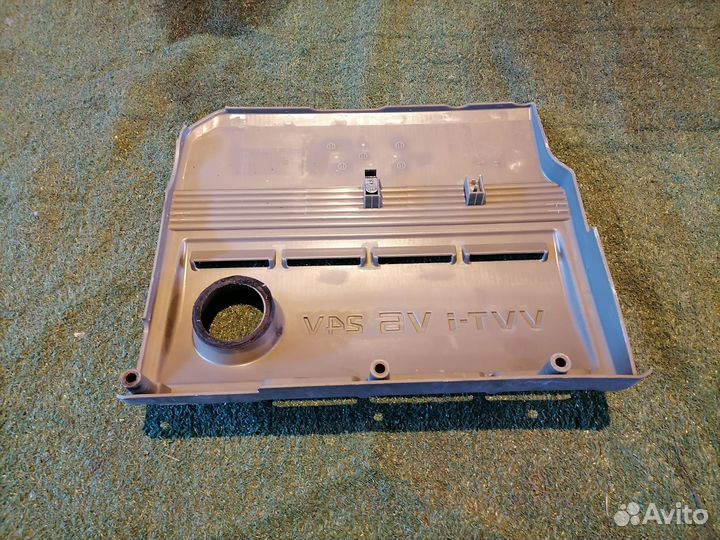 Декоративная крышка двс 11209-20100 Toyota Harrier