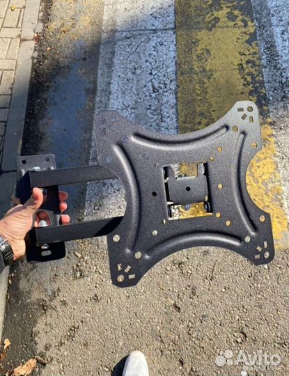 Кронштейн для телевтзора наклонно-поворотный