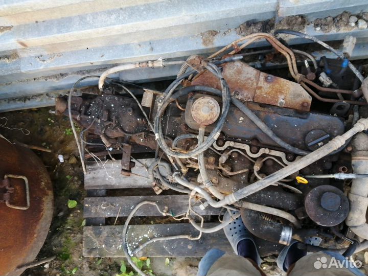 Двигатель TD27с механической коробкой в сборе