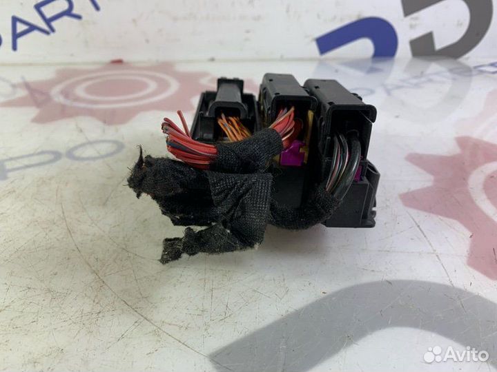 Блок предохранителей Audi A4 2010