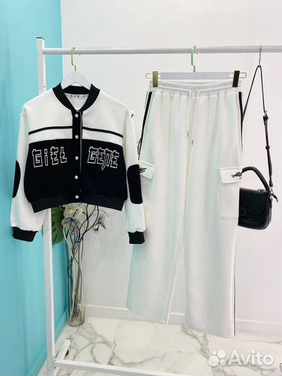 Спортивный костюм женский теплыйна флисе