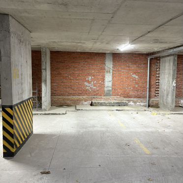 Машиноместо, 14 м²