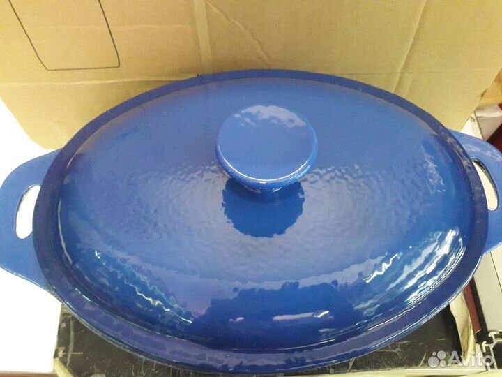 Кастрюля чугунная