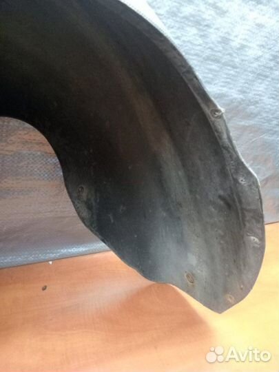 Подкрылок (локер) задний левый Mercedes-Benz