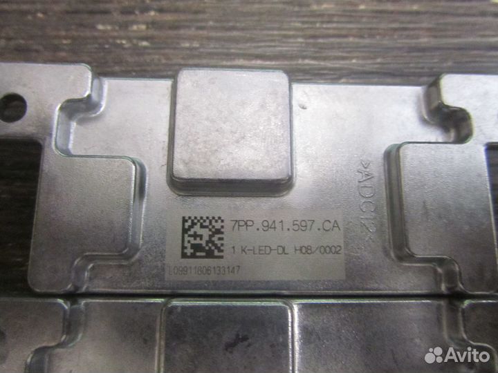 Блок управления светодиодной фарой Skoda Octavia 3