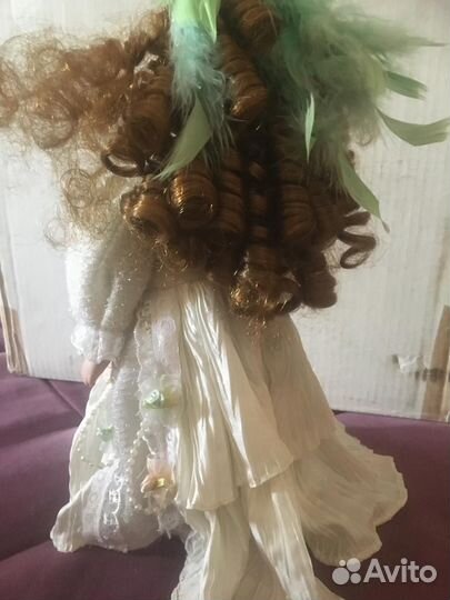 Кукла фарфоровая 30 см