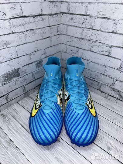 Сороконожки Nike Mercurial