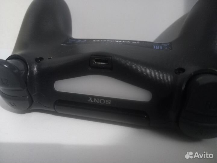Джойстик ps4 (dualshock 4)