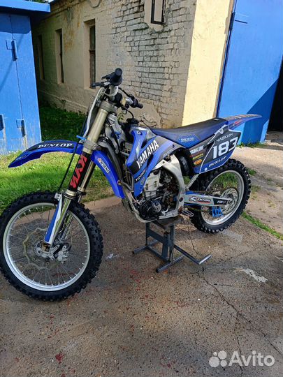 Кроссовый мотоцикл Yamaha