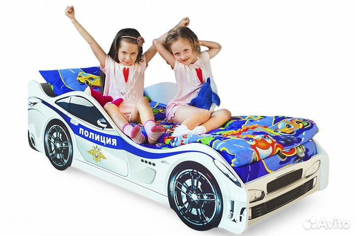 Кровать в виде машины
