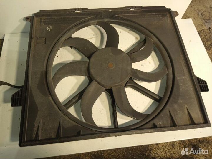 Вентилятор охлаждения двигателя Mercedes-Benz OM