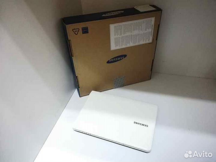 Нетбук Samsung NC110