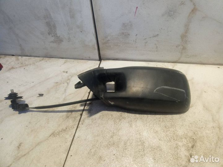 Зеркало наружное левое Volkswagen Passat B3 1990