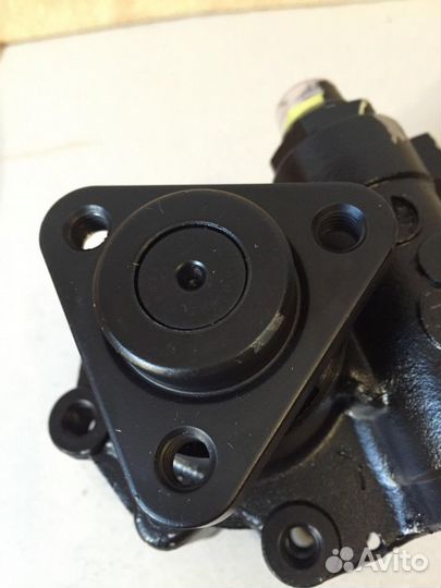 Насос Гур BMW e39 система LUK