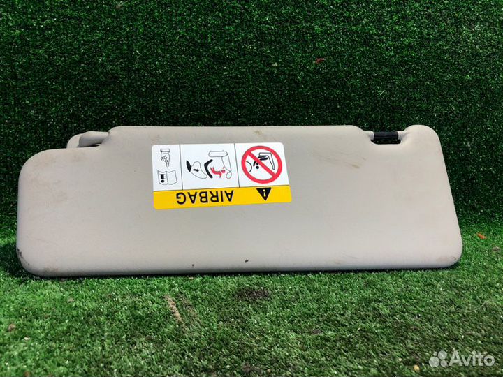 Козырек солнцезащитный правый Renault Logan