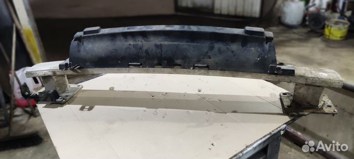 Усилитель переднего бампера Citroen c4