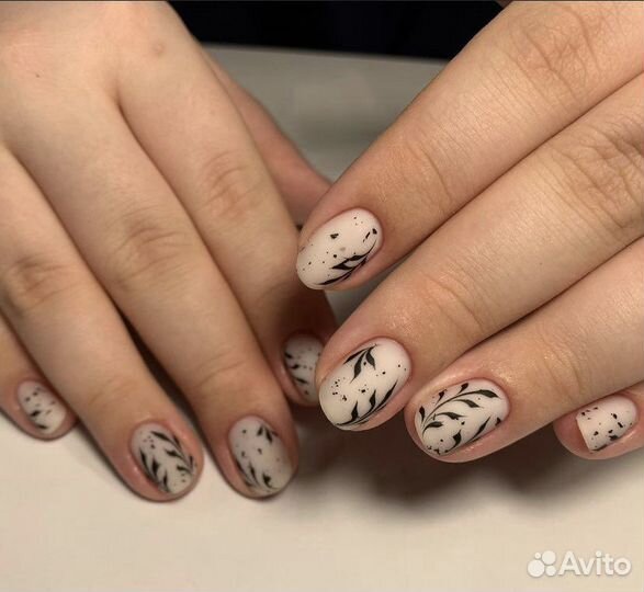 Наращивание ногтей гелем, маникюр, шиллак