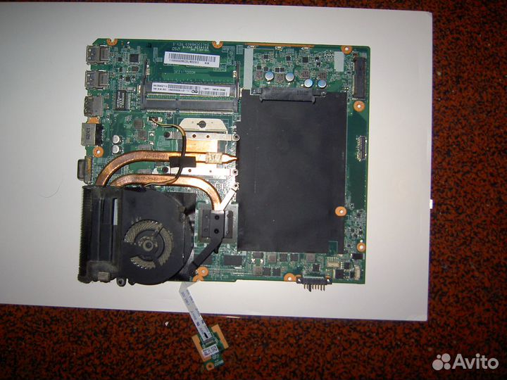 Lenovo Z585 на запчасти (остатки)