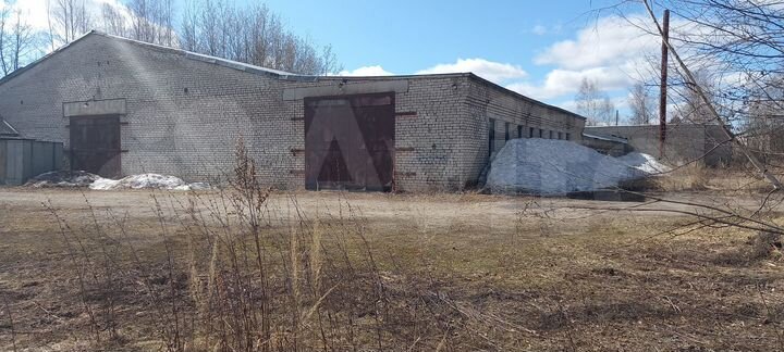 Гараж, > 30 м²