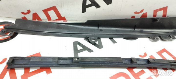 Накладка на крыло передняя левая Toyota Camry