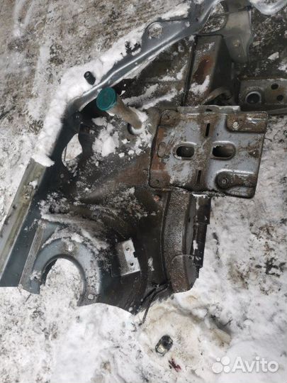 Передняя панель,телевизор Chevrolet Lanos