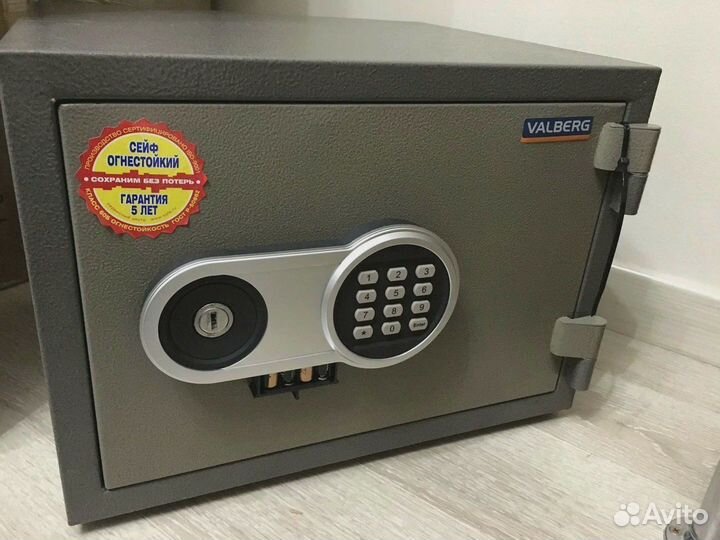 Сейф Valberg FRS-30 EL