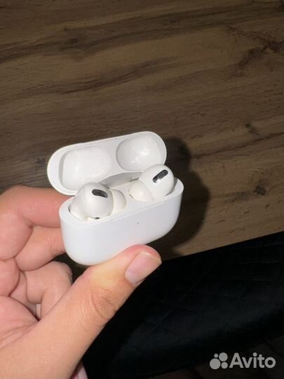 Apple Airpods Pro (1st Gen)