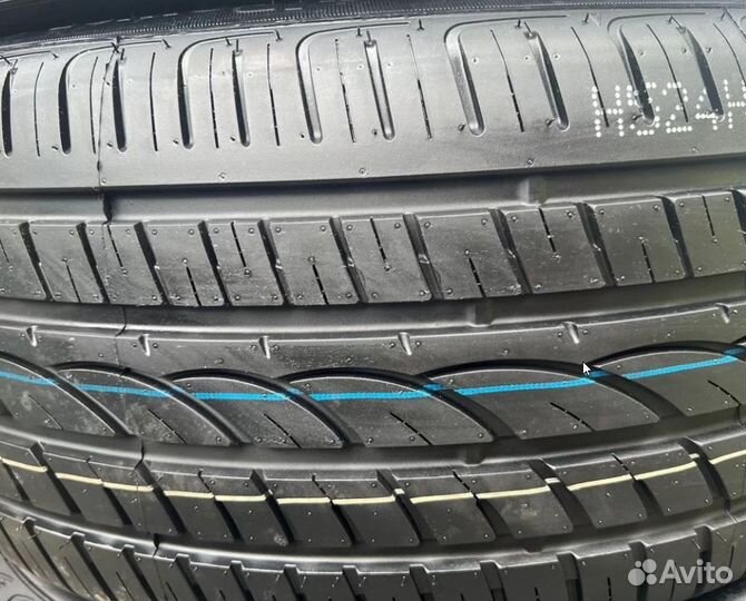 Royal Black Royal Eco 215/55 R16