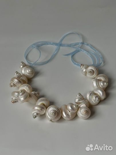 Колье из ракушек