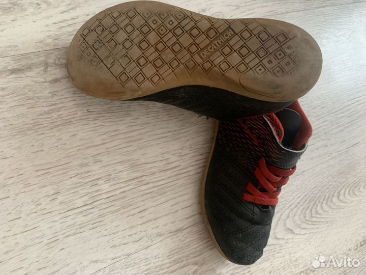 Футзалки, сороконожки