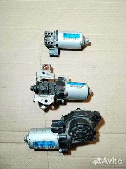 Моторчик электропривод сидения Kia K5 DL3