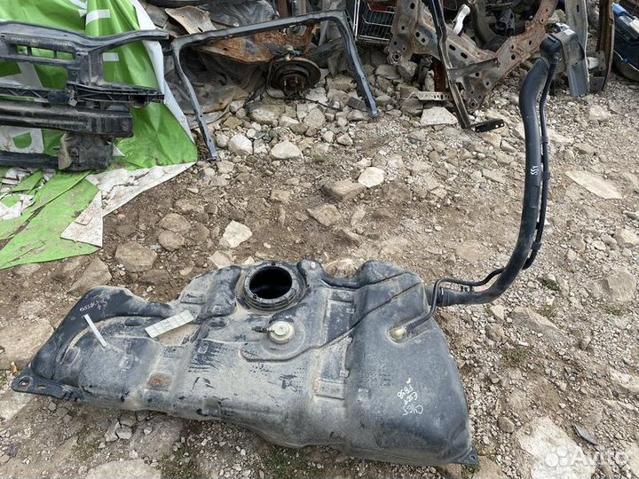 Топливный бак Citroen C4 Grand Picasso